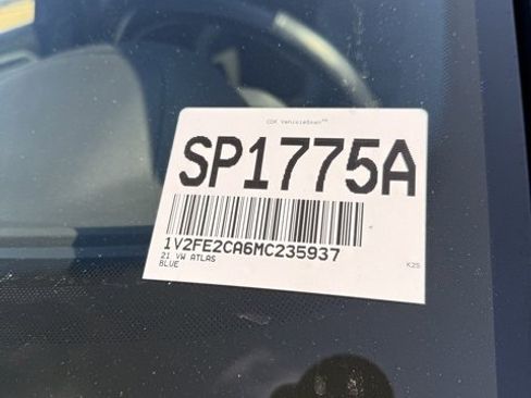 Used 2021 Volkswagen Atlas Cross Sport SEL Premium image 33