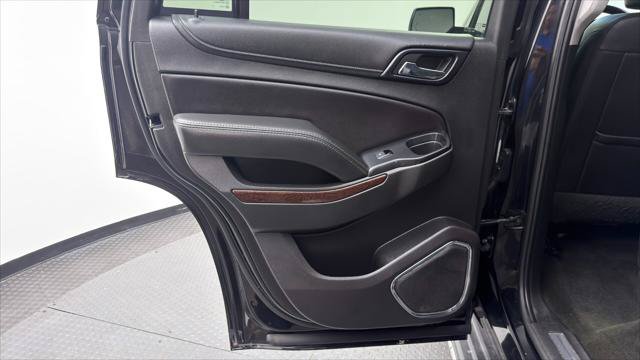 Used 2017 GMC Yukon SLT AWD/4WD image 14