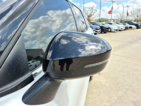 Used 2022 Mitsubishi Outlander SE AWD/4WD image 31