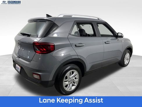 Used 2020 Hyundai Venue SEL w/ Convenience Package FWD image 5