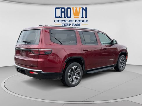 Used 2024 Jeep Wagoneer Series II w/ Flexible Seating Group AWD/4WD image 3