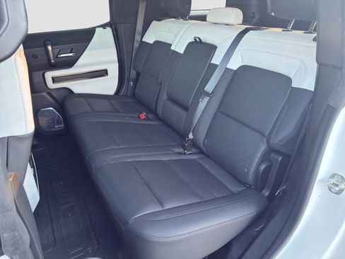 Used 2024 GMC Hummer EV 2X AWD/4WD image 27