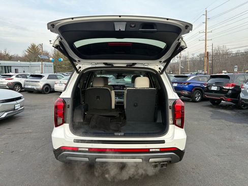 Used 2024 Hyundai Palisade Limited image 11