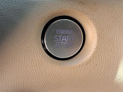 Used 2024 Kia Sorento SX FWD image 21