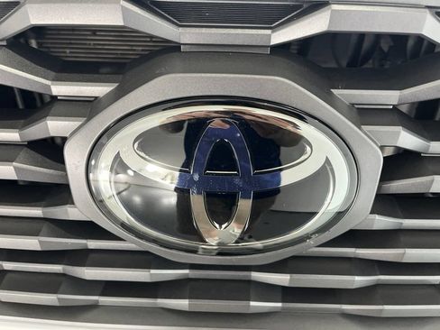 Used 2021 Toyota Tacoma TRD Off-Road AWD/4WD image 35