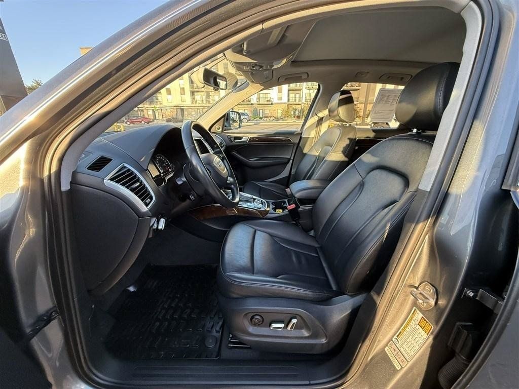 Used 2016 Audi Q5 2.0T Premium Plus w/ Technology Package AWD/4WD image 22