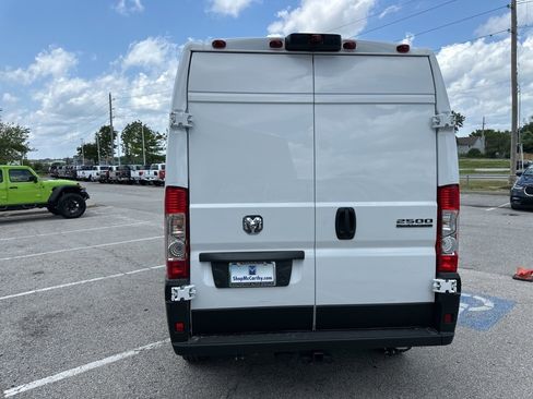 New 2025 RAM ProMaster 2500 w/ Convenience Group image 25