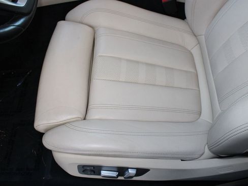 Used 2022 BMW X5 sDrive40i w/ Premium Package image 14