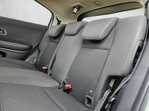 Used 2022 Honda HR-V EX image 16