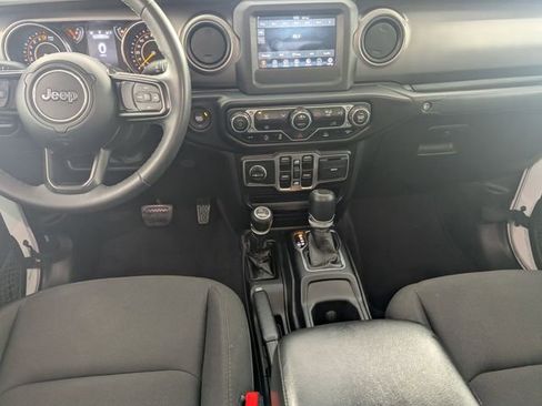 Used 2023 Jeep Gladiator Sport image 23