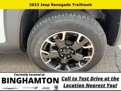 Used 2023 Jeep Renegade Trailhawk AWD/4WD image 20