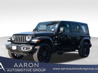 Used 2024 Jeep Wrangler Unlimited Sahara w/ Technology Group