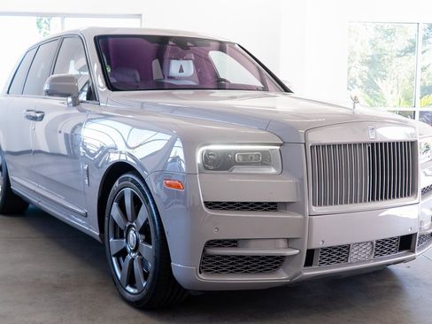 Used 2022 Rolls-Royce Cullinan image 4