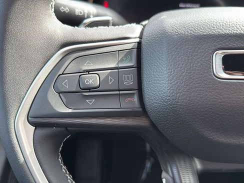 New 2025 Jeep Grand Cherokee Laredo X image 16