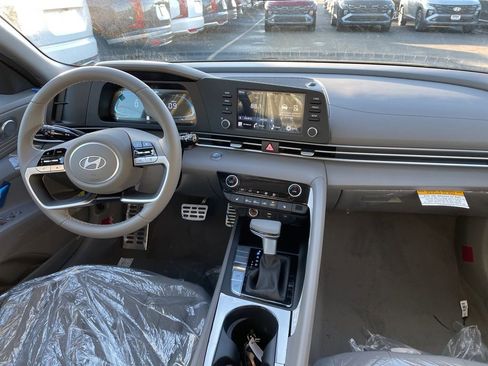 New 2026 Hyundai Elantra SEL Sport image 5