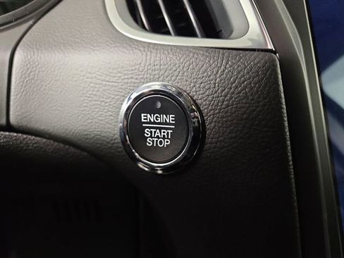 Used 2024 Ford Edge Titanium AWD/4WD image 23