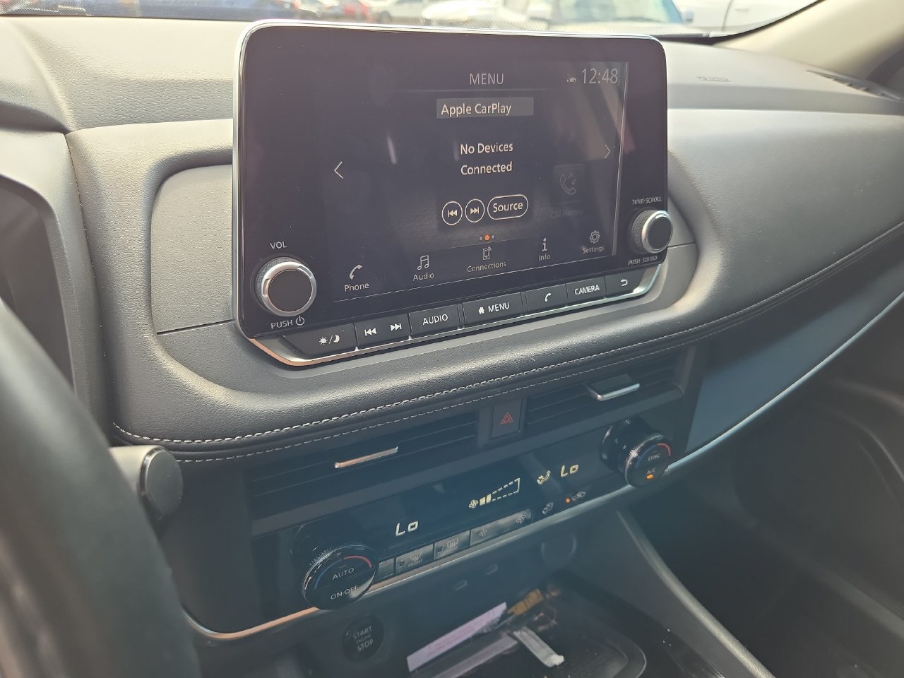 Used 2025 Nissan Rogue SV AWD/4WD image 14