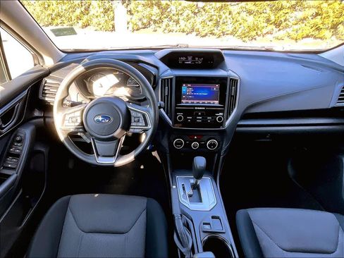 Used 2021 Subaru Crosstrek 2.0i image 17