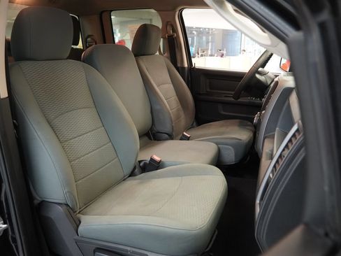 Used 2018 RAM 1500 Express w/ Express Value Package AWD/4WD image 31