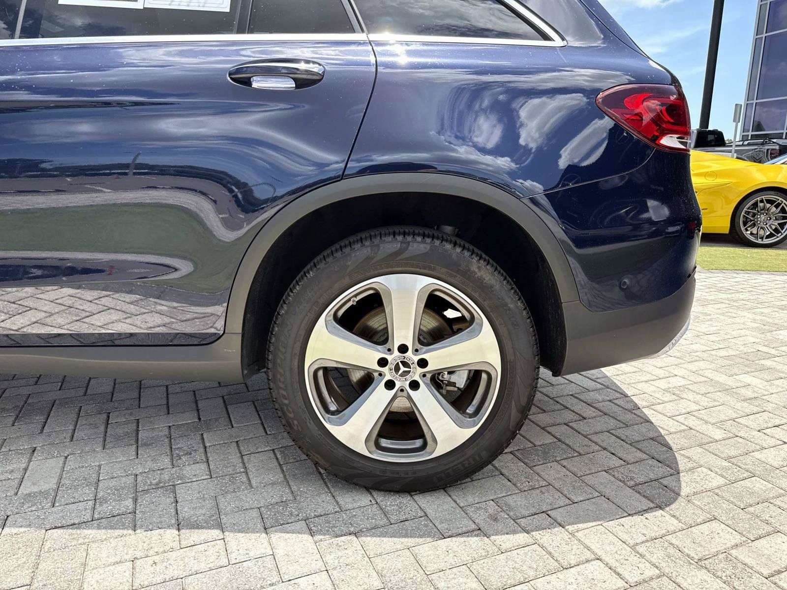Used 2022 Mercedes-Benz GLC 300 image 11