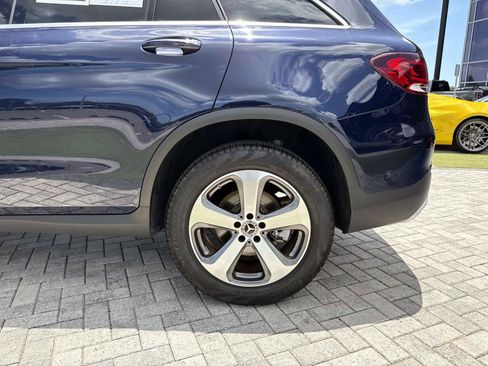 Certified 2022 Mercedes-Benz GLC 300 image 11