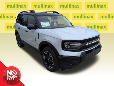 New 2026 Ford Bronco Sport Outer Banks w/ Outer Banks Tech Package+ AWD/4WD image 1