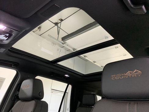 New 2026 Chevrolet Tahoe High Country image 33