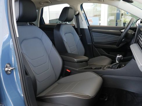 Certified 2026 Volkswagen Jetta SEL FWD image 22