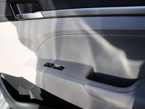 Used 2018 Hyundai Elantra Value Edition w/ Cargo Package FWD image 20