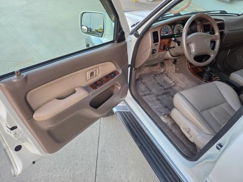 Used 1999 Toyota 4Runner Limited w/ Upgrade Value Pkg 5 AWD/4WD image 10