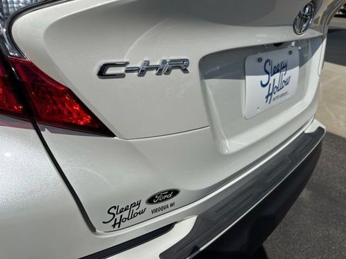 Used 2018 Toyota C-HR XLE FWD image 26