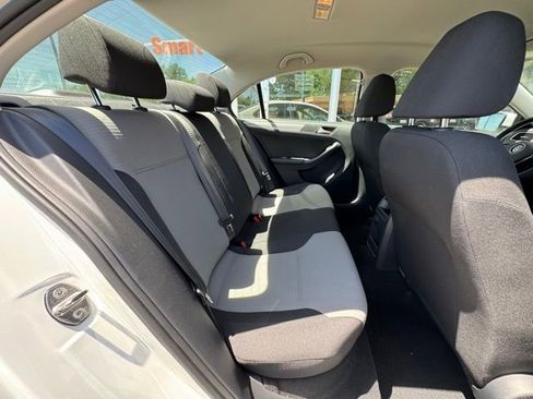 Used 2017 Volkswagen Jetta S FWD image 14