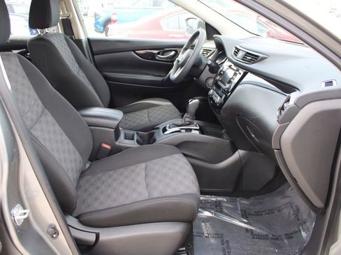 Used 2018 Nissan Rogue Sport SV image 20