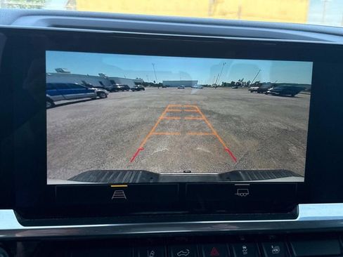 Used 2024 Chevrolet Silverado 2500 LT image 14