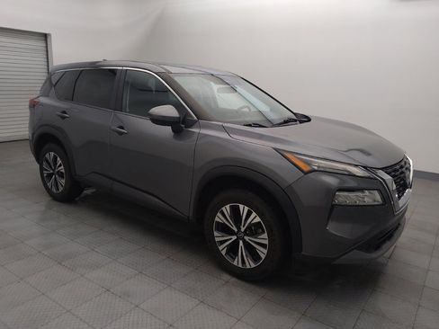 Used 2022 Nissan Rogue SV image 11