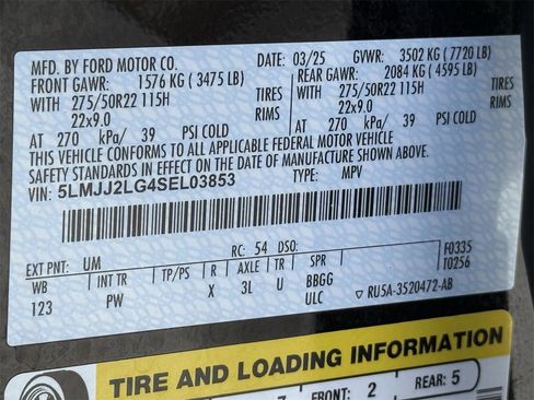 Used 2025 Lincoln Navigator Reserve image 25