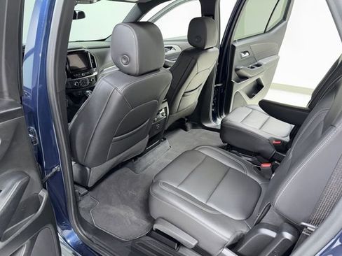 Used 2023 Chevrolet Traverse LT image 27