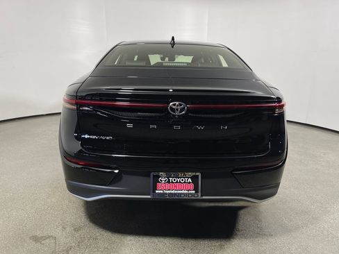 New 2026 Toyota Crown XLE image 4