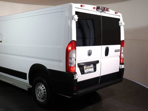 Used 2025 RAM ProMaster 2500 w/ U-Haul Equipment Group FWD image 11