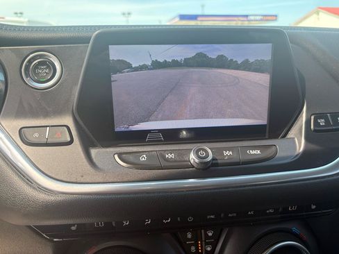 Used 2020 Chevrolet Blazer LT FWD image 23