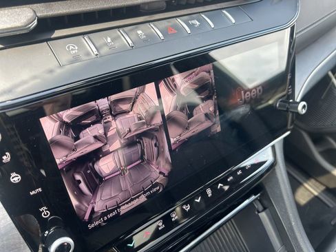 New 2026 Jeep Grand Cherokee L Limited AWD/4WD image 19