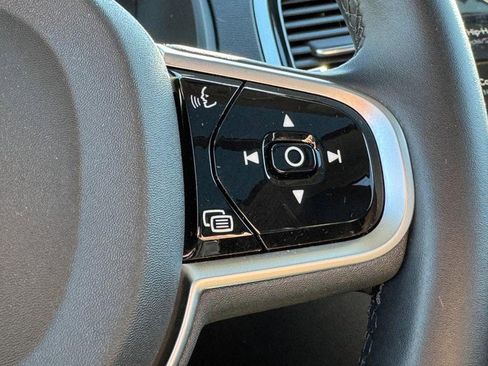 Used 2025 Volvo XC90 B6 Ultra image 19