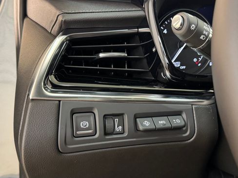 New 2025 Cadillac XT6 Premium Luxury w/ Technology Package image 39