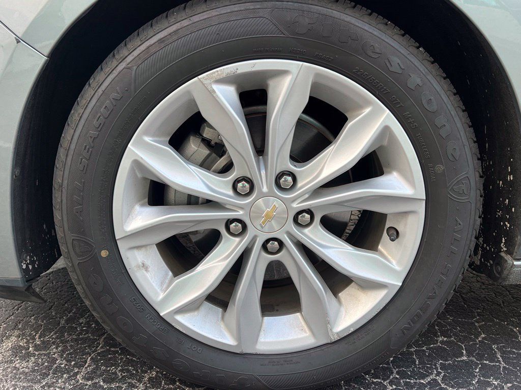 Used 2025 Chevrolet Malibu LT FWD image 25