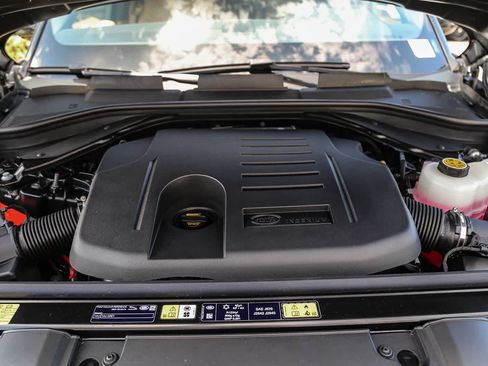 New 2026 Land Rover Range Rover SE AWD/4WD image 26