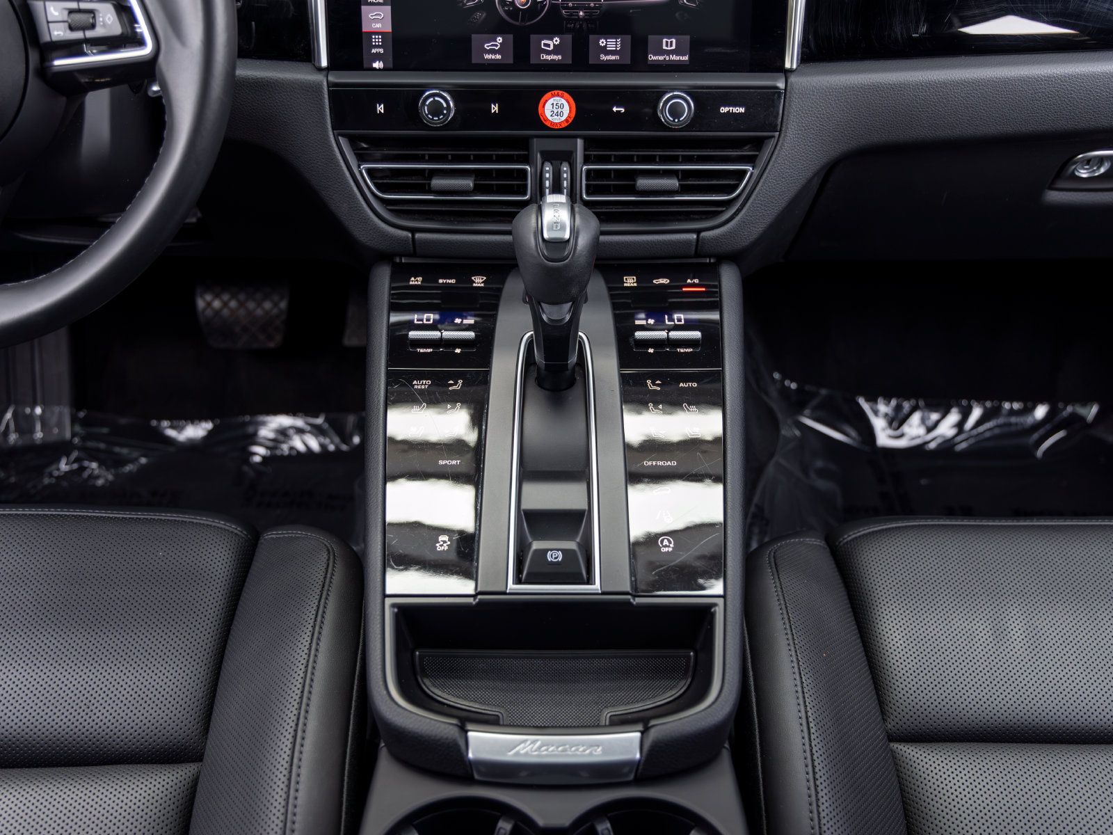 Used 2023 Porsche Macan AWD/4WD image 44