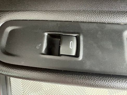 Used 2018 GMC Terrain SLE FWD image 38