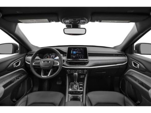 Used 2025 Jeep Compass Limited AWD/4WD image 8