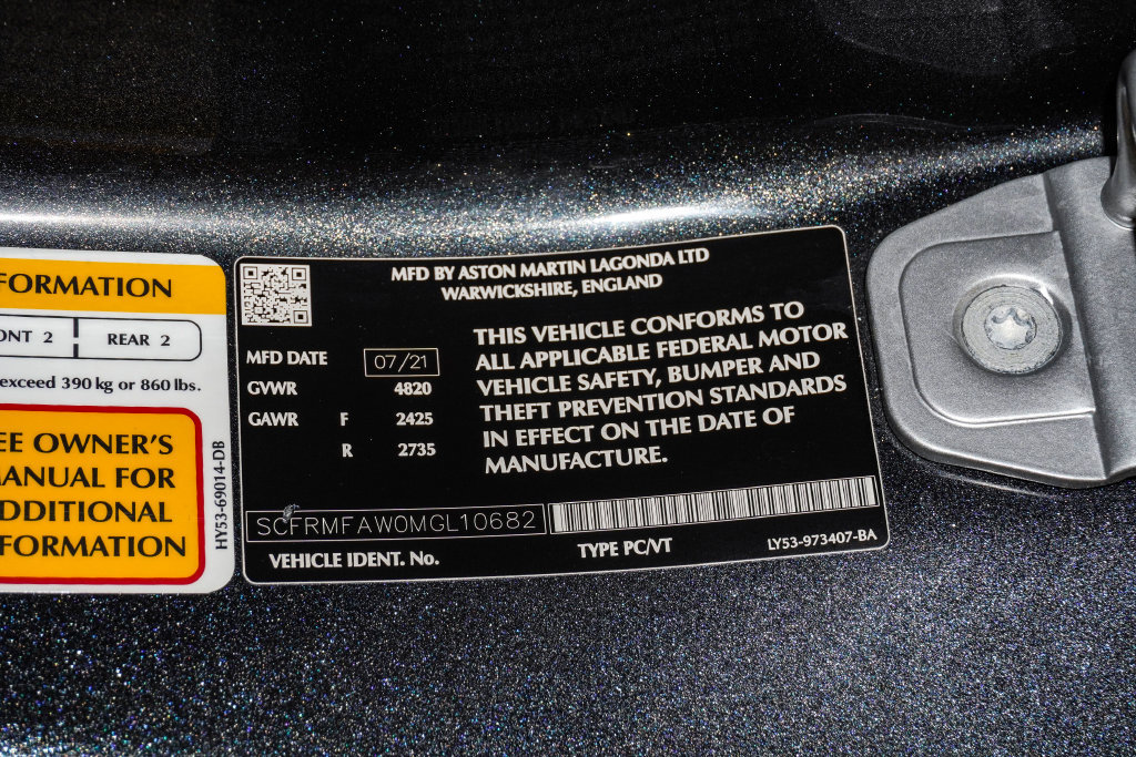 Used 2021 Aston Martin DB11 Coupe RWD image 35