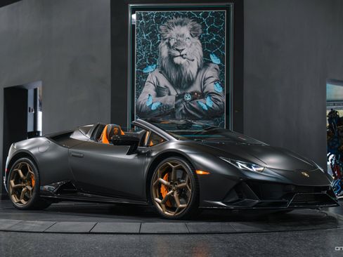 Used 2020 Lamborghini Huracan EVO AWD/4WD image 3